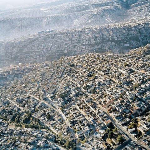https://files.paredro.com/uploads/2014/01/Cities-from-above-4-640x640.jpg