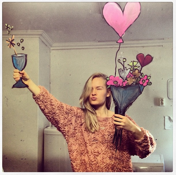 Las selfies frente al espejo del baño sí pueden ser creativas | paredro.com