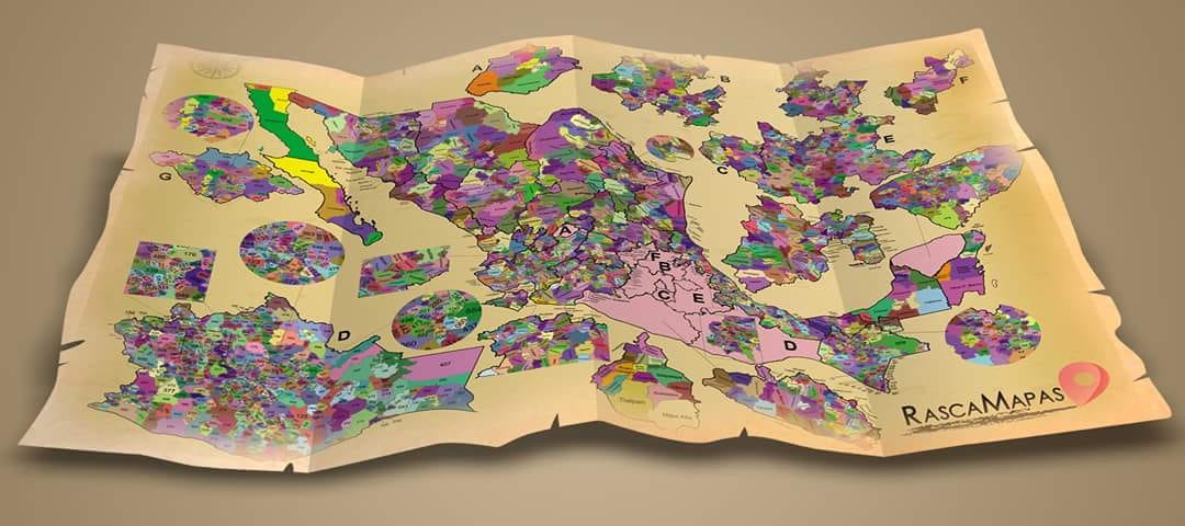 ¿Te imaginas ver los 2446 municipios de México en un sólo mapa? Rasca Mapas lo hizo realidad. Existen tres diseños distintos que te encantarán.