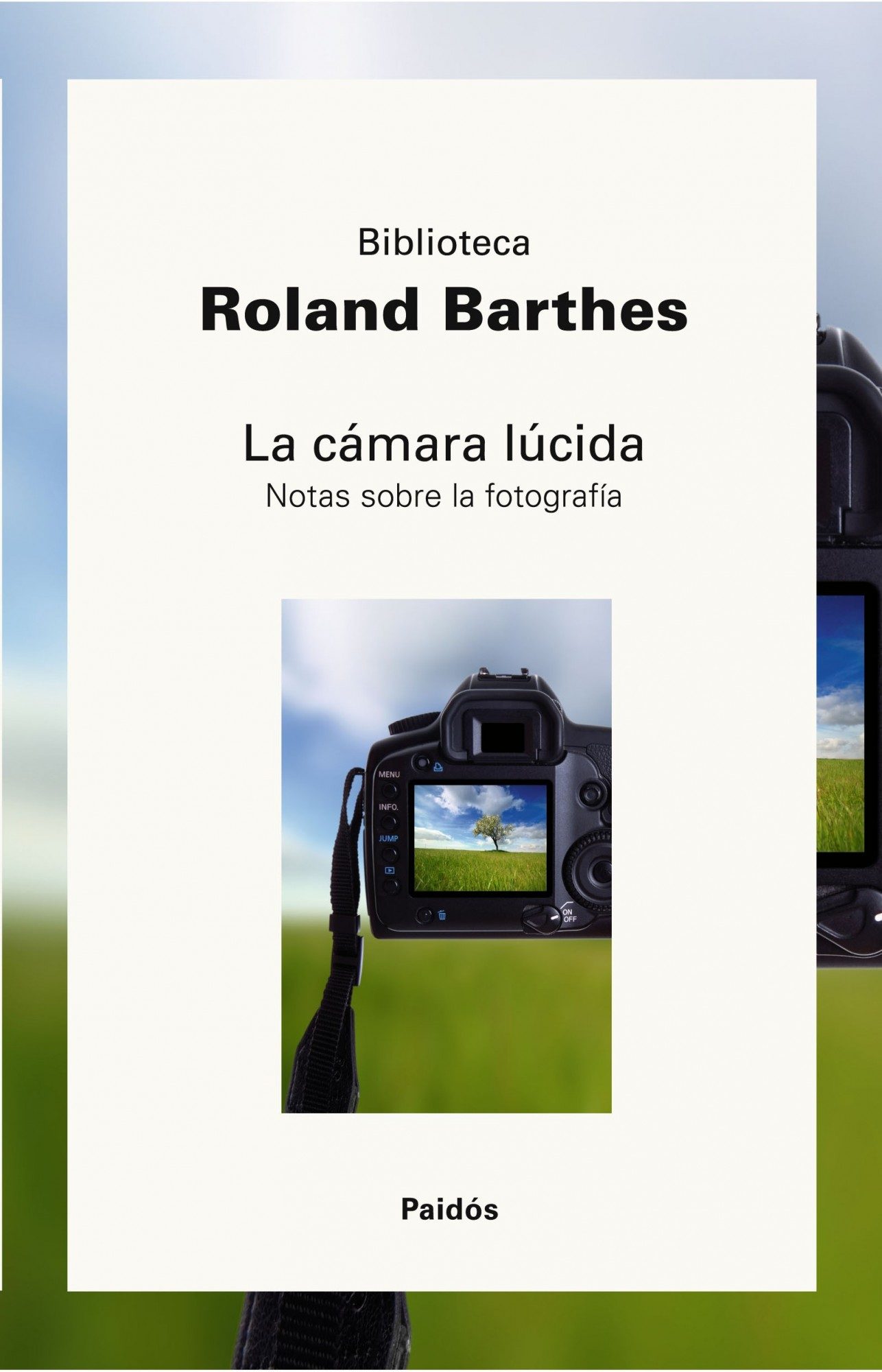 La Cámara Lúcida de Roland Barthes se describe como un libro autorreferencial, a pesar de ello se convirtió en un indispensable para los fotógrafos.
